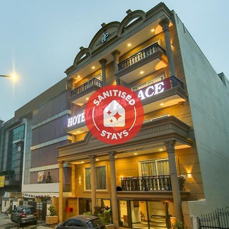 Townhouse Oak Hotel Dev Palace Делхи Екстериор снимка